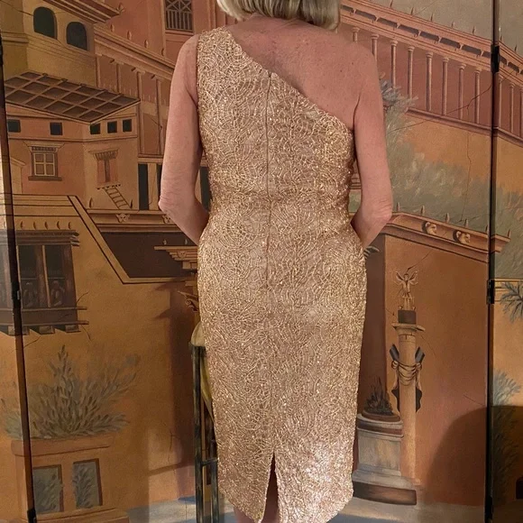 David Meister gold cocktail dress. - Picture 2 of 5